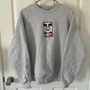 Grey crewneck